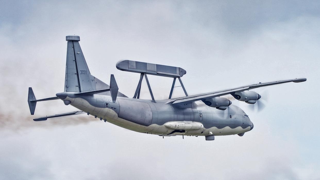 Y 9LG Chinese EW Plane (C)